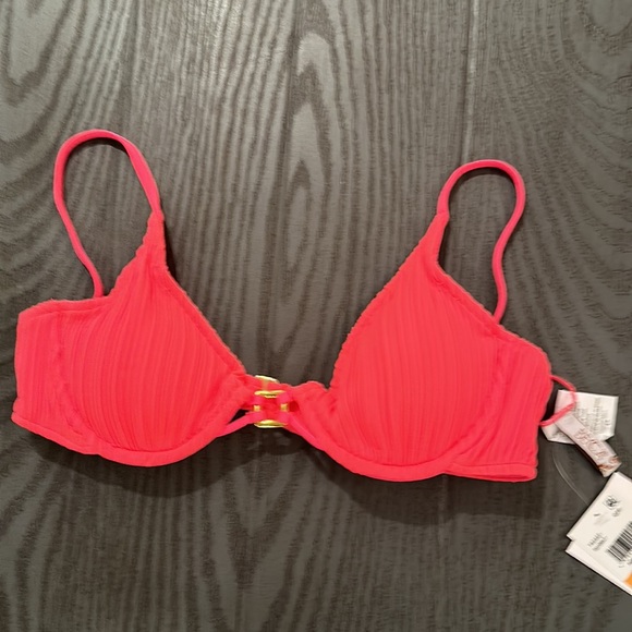 BECCA Swim - New with tags 🌴🌴🏖🏖 - Picture 2 of 10